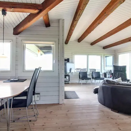 Holiday home Sinnika - 75m From The Sea In Nw Jutland By Interhome