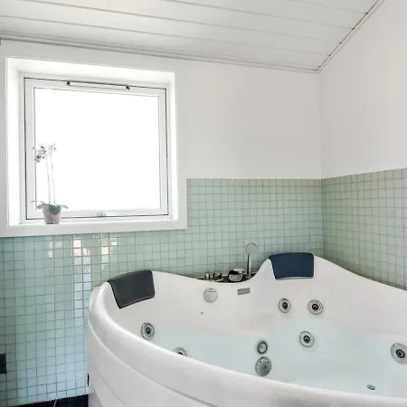 Sinnika - 75m From The Sea In Nw Jutland By Interhome *