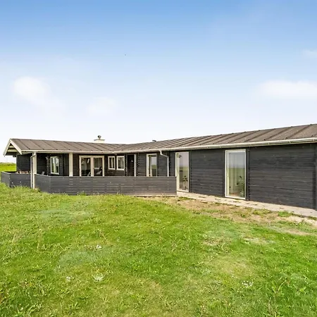 Holiday home Sinnika - 75m From The Sea In Nw Jutland By Interhome