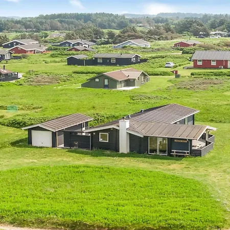 Holiday home Sinnika - 75m From The Sea In Nw Jutland By Interhome *