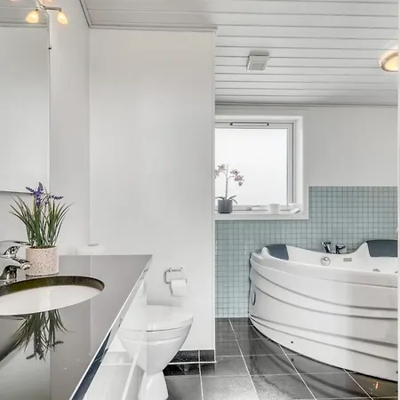 Feriehus Sinnika - 75m From The Sea By Interhome Hjørring